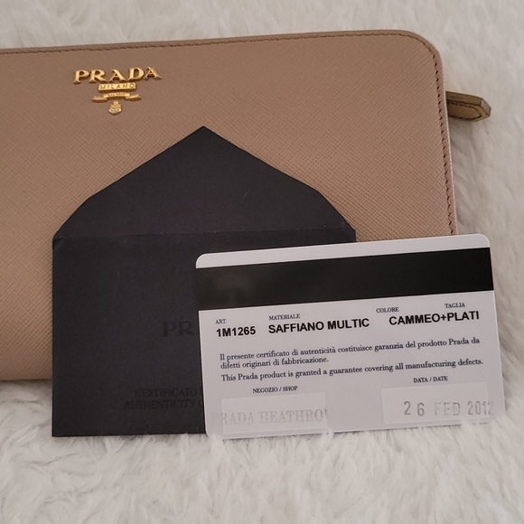 Prada Large Saffiano Wallet in Cammeo - Picture 8 of 8